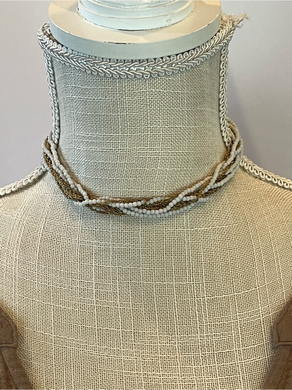 Elegant Napier Twisted Bead Necklace - White and Gold